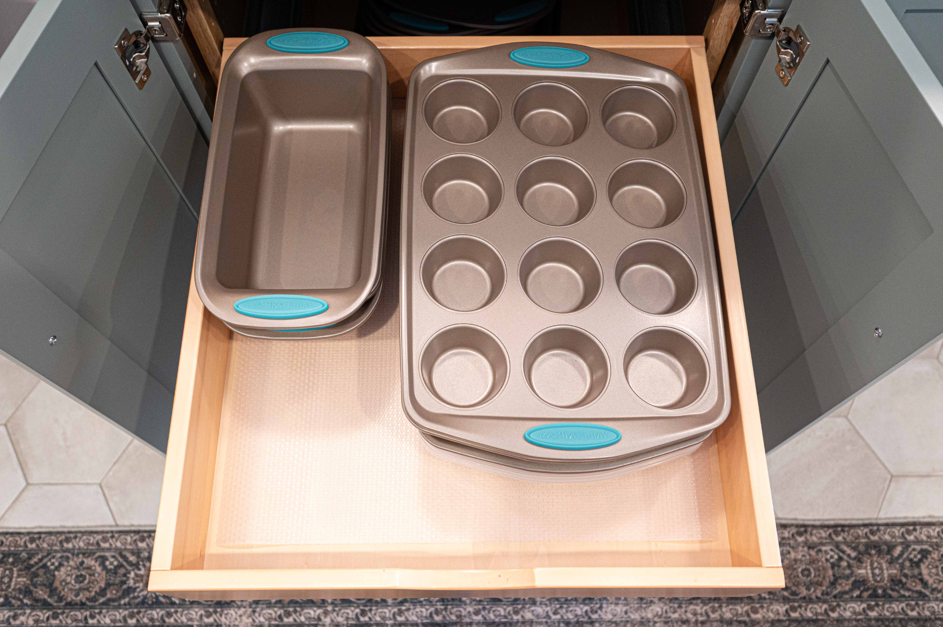 Sheet Pans & Muffin Tins