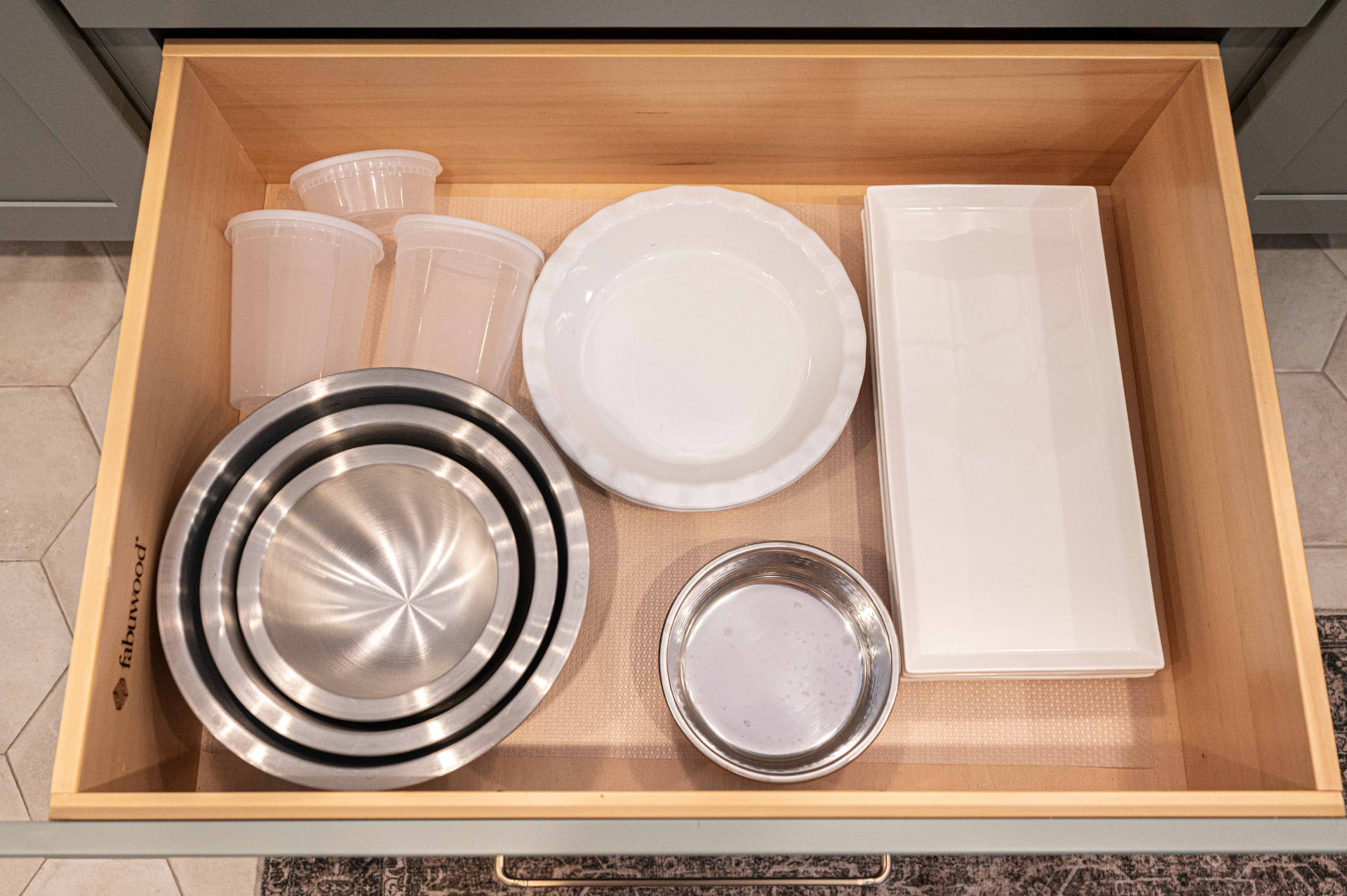 Pie & Cake Plates